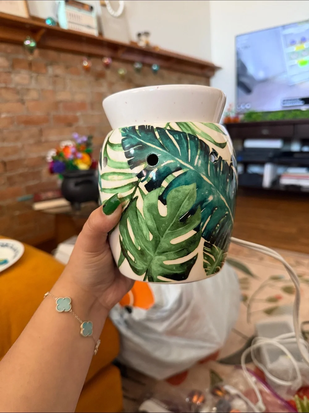 Scentsy Tropical Leaf Ceramic Home Art Warmer - Green